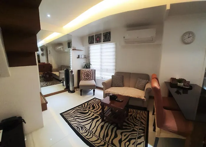 2 Bedroom Loft-Type Condo Fort Victoria