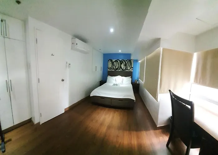 2 Bedroom Loft-Type Condo Fort Victoria